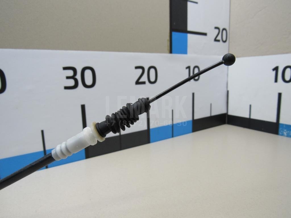 Замок двери передней правой