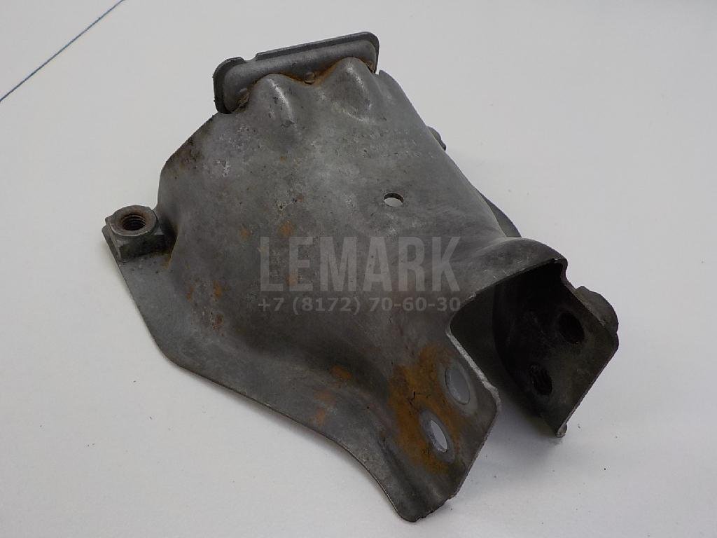 Кронштейн опоры двигателя