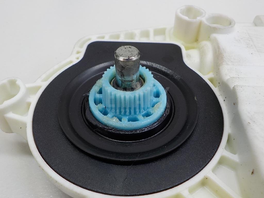 Моторчик стеклоподъемника