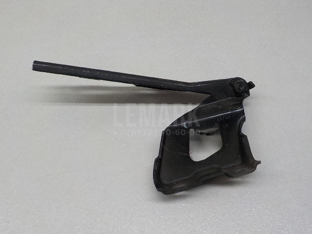 Петля капота левая