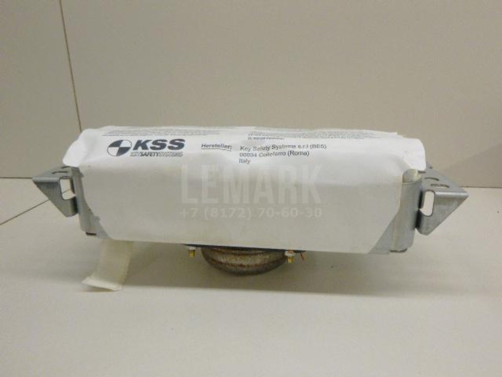 Подушка безопасности пассажирская (в торпедо)