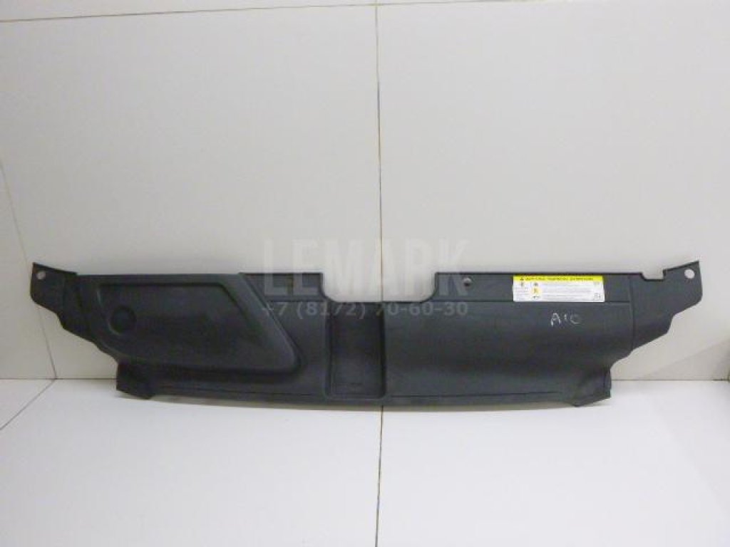 Кожух замка капота