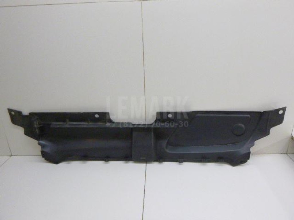 Кожух замка капота