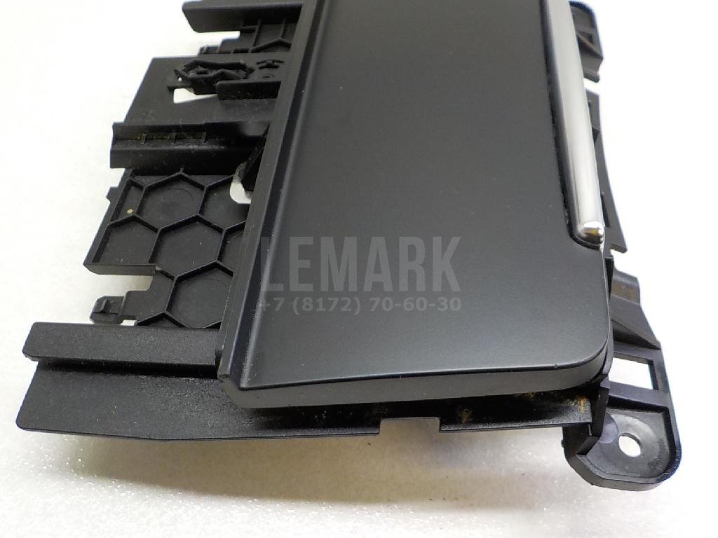 Пепельница передняя