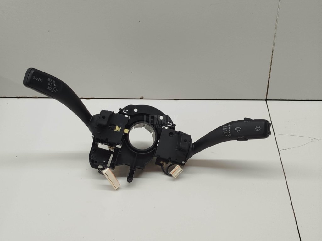 Переключатель подрулевой в сборе