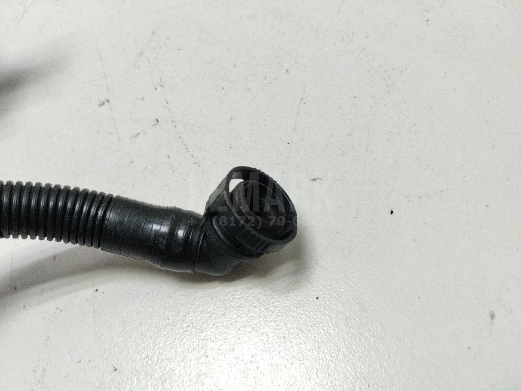 Шланг вентиляции картер. газов для  Audi 80/90 [B4] 1991-1995