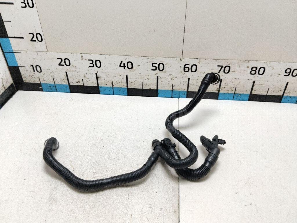 Шланг вентиляции картер. газов для  Audi 80/90 [B4] 1991-1995