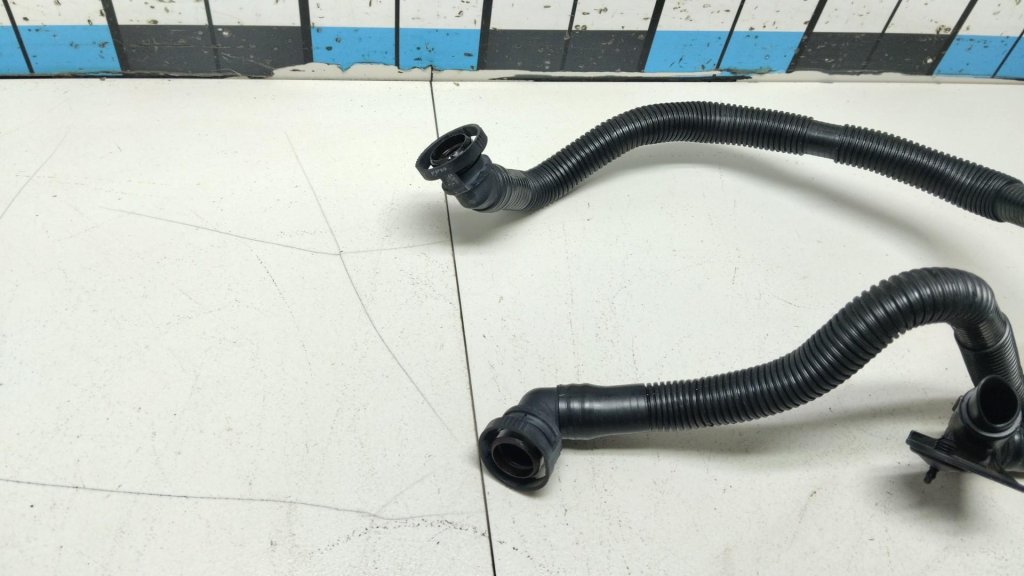 Шланг вентиляции картер. газов