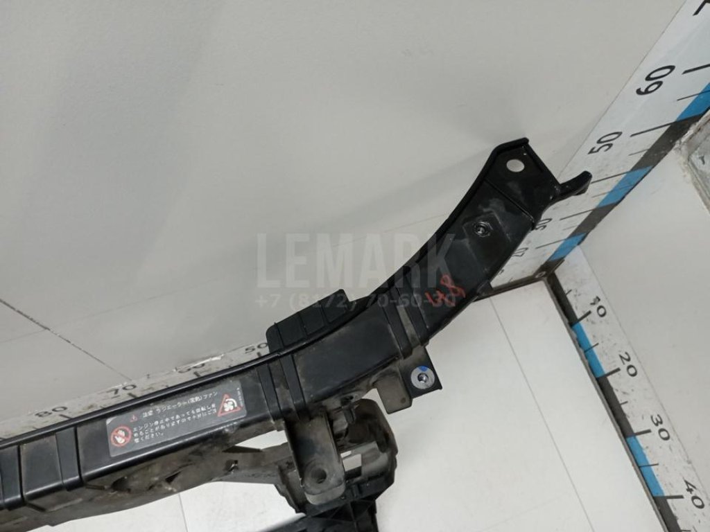 Панель передняя