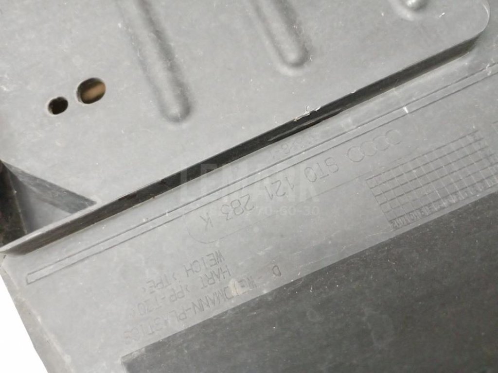 Воздуховод радиатора левый