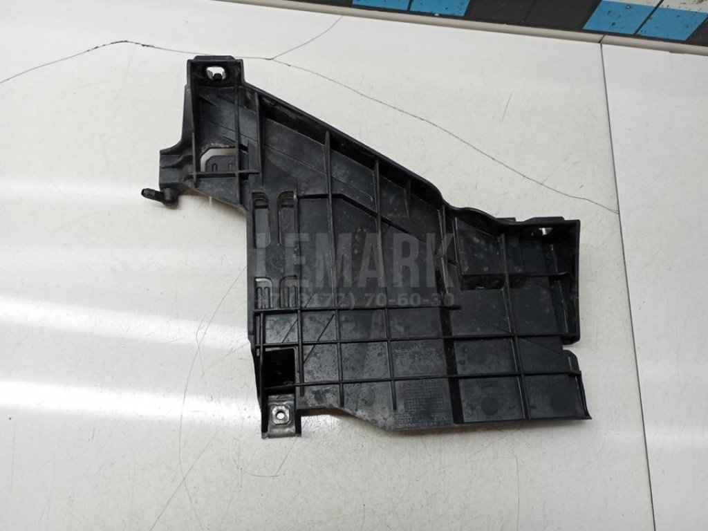 Кронштейн крепления фары