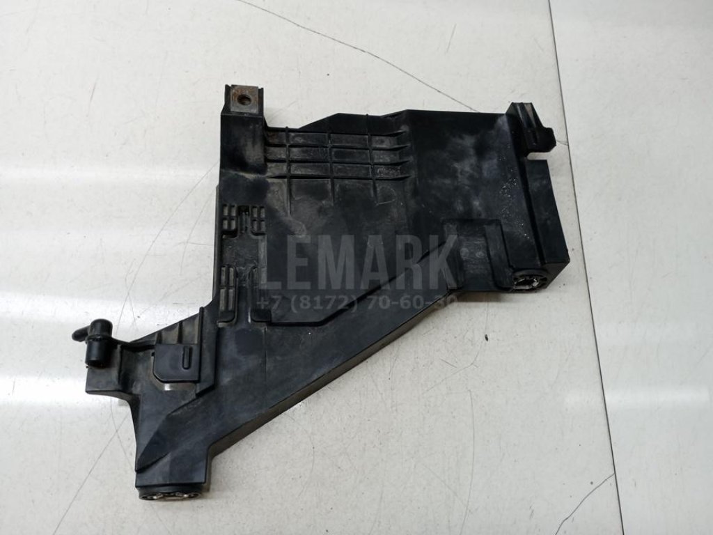 Кронштейн крепления фары