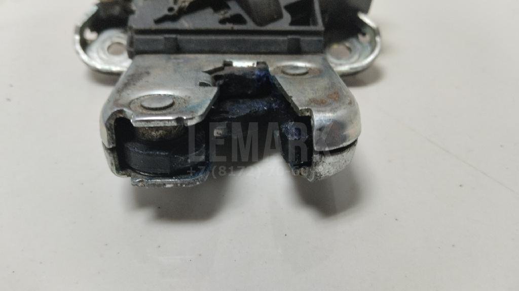 Замок багажника