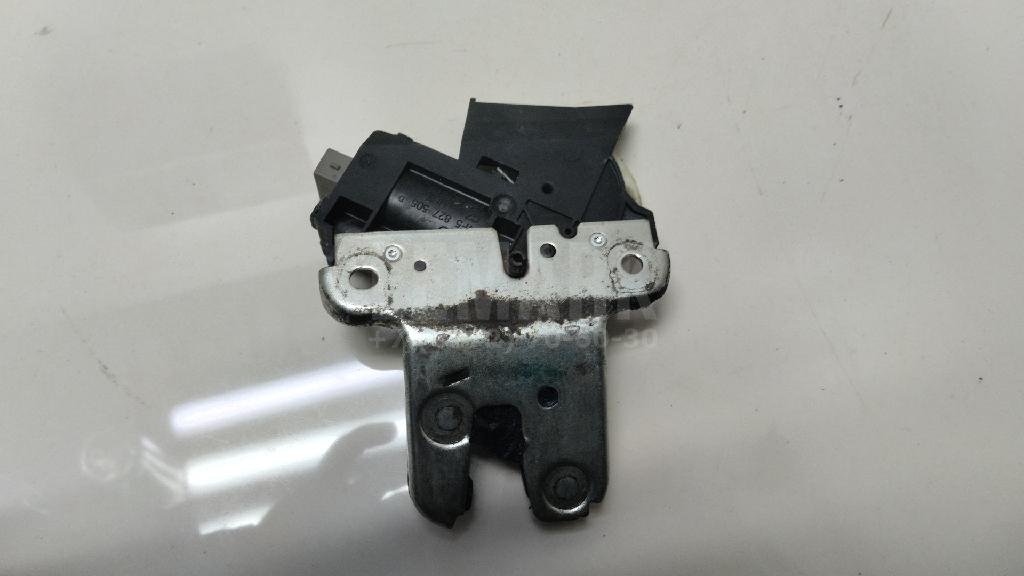 Замок багажника