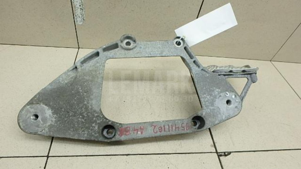 Кронштейн редуктора