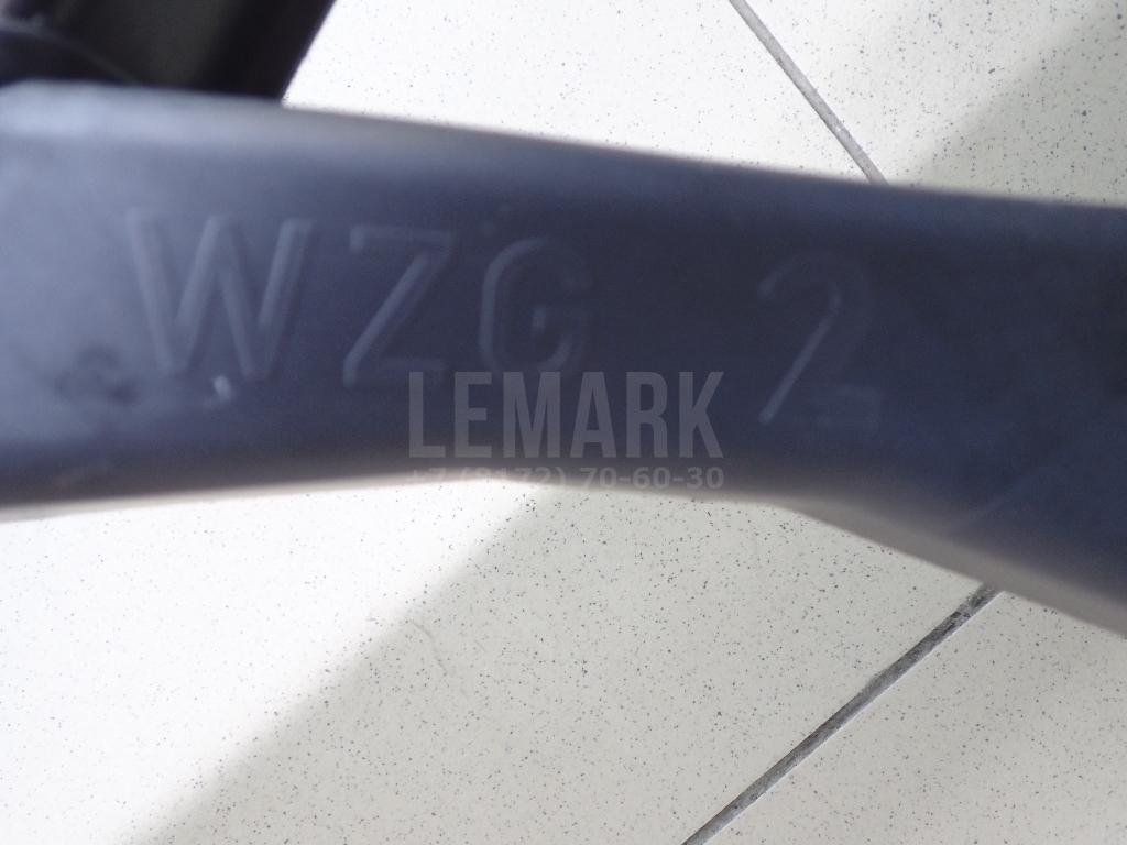 Панель передняя