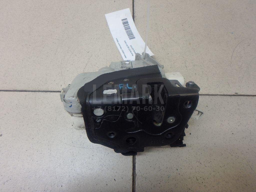 Замок двери передней левой