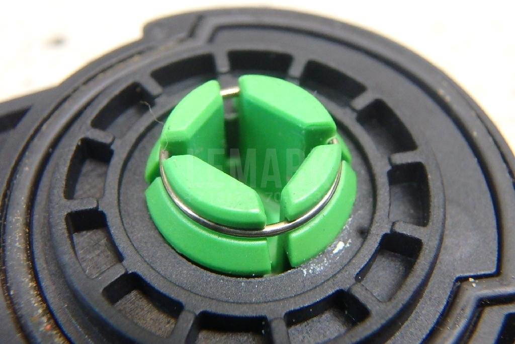 Датчик положения воздушных заслонок