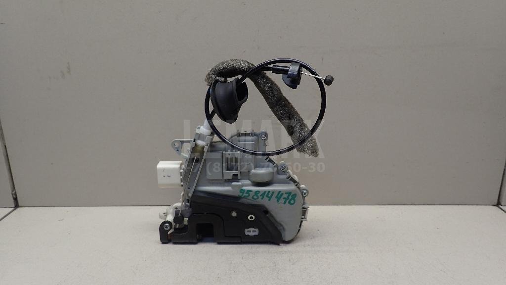 Замок двери передней правой