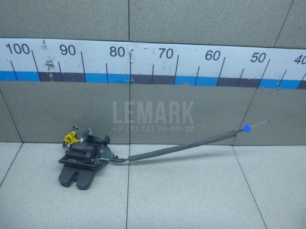 Замок багажника