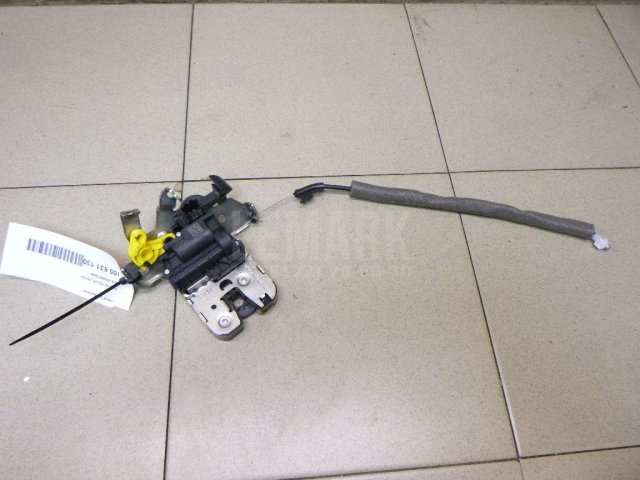 Замок багажника