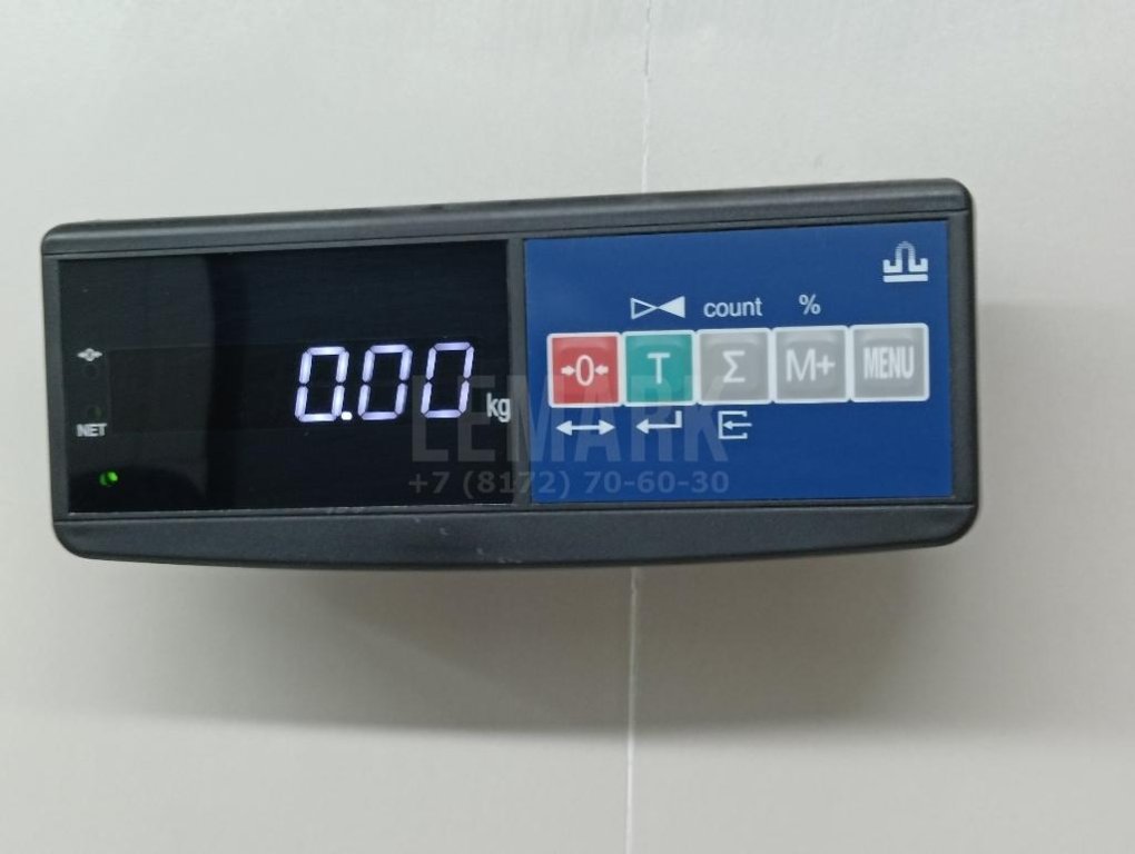 Кожух замка багажника