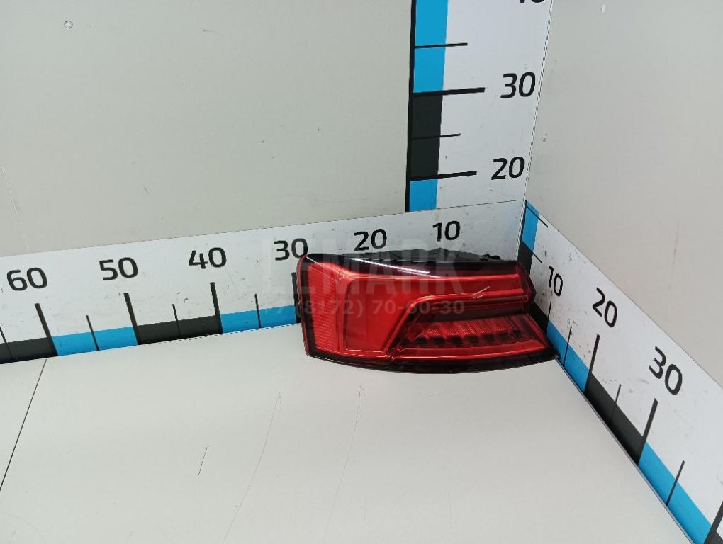 Фонарь задний наружный левый