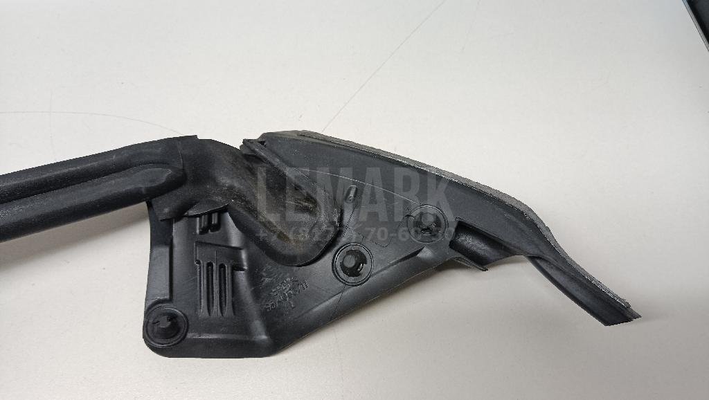 Уплотнитель стекла двери