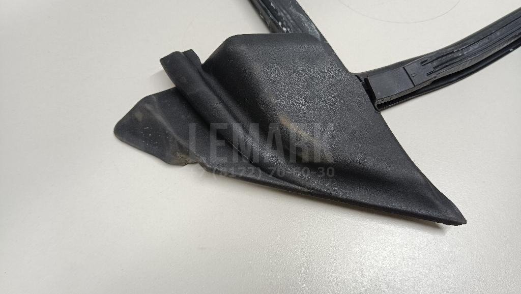 Уплотнитель стекла двери