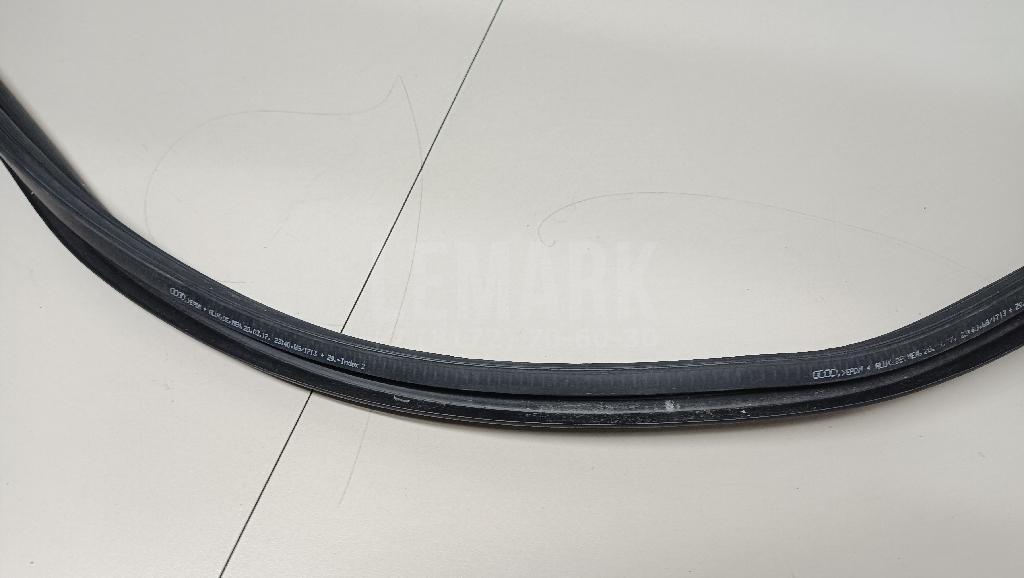 Уплотнитель стекла двери