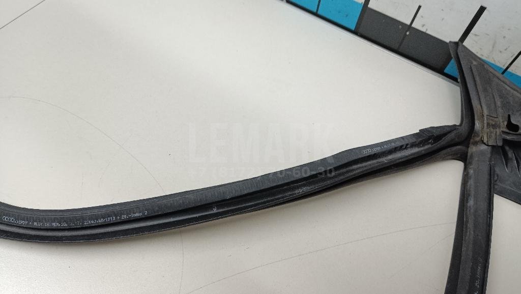 Уплотнитель стекла двери