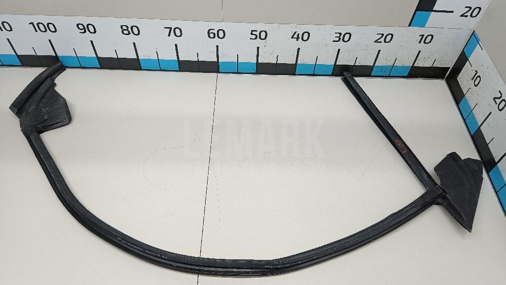 Уплотнитель стекла двери