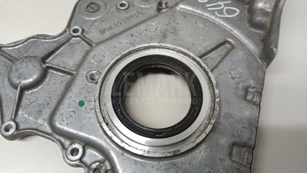 Крышка двигателя передняя