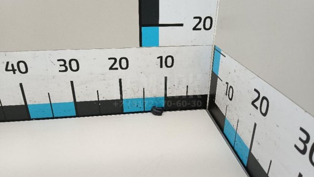 Крючок для одежды