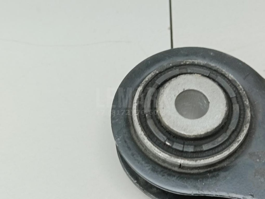 Рычаг задний верхний левый