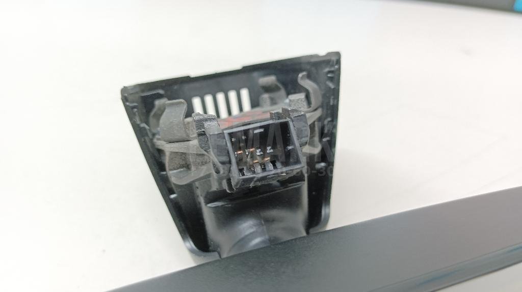 Зеркало заднего вида