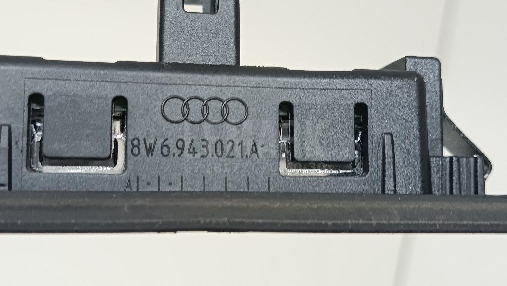 Фонарь подсветки номера