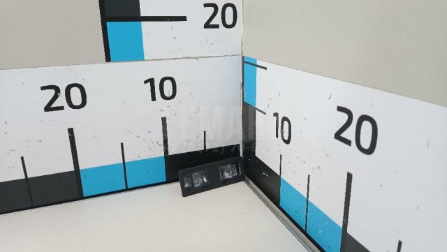 Фонарь подсветки номера