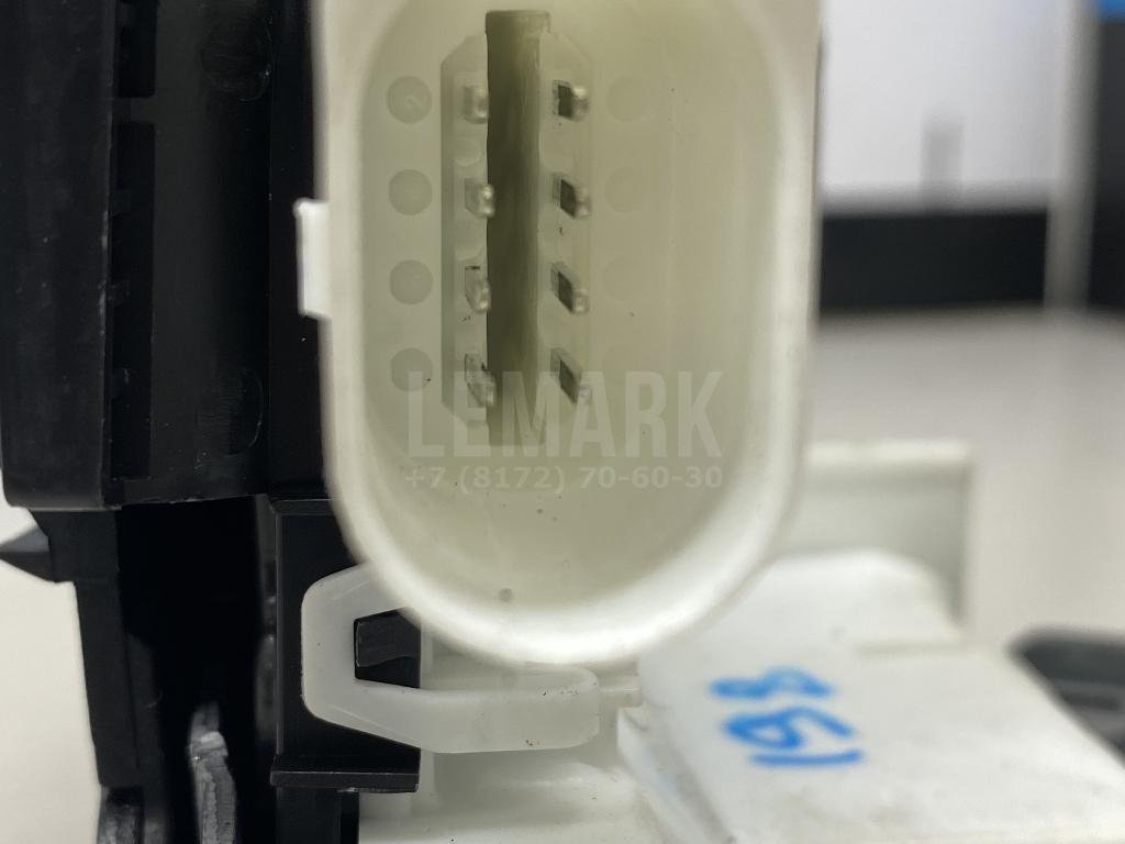 Замок двери задней левой