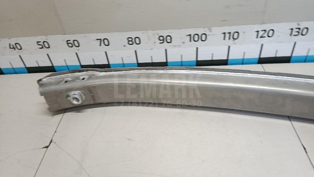 Усилитель переднего бампера