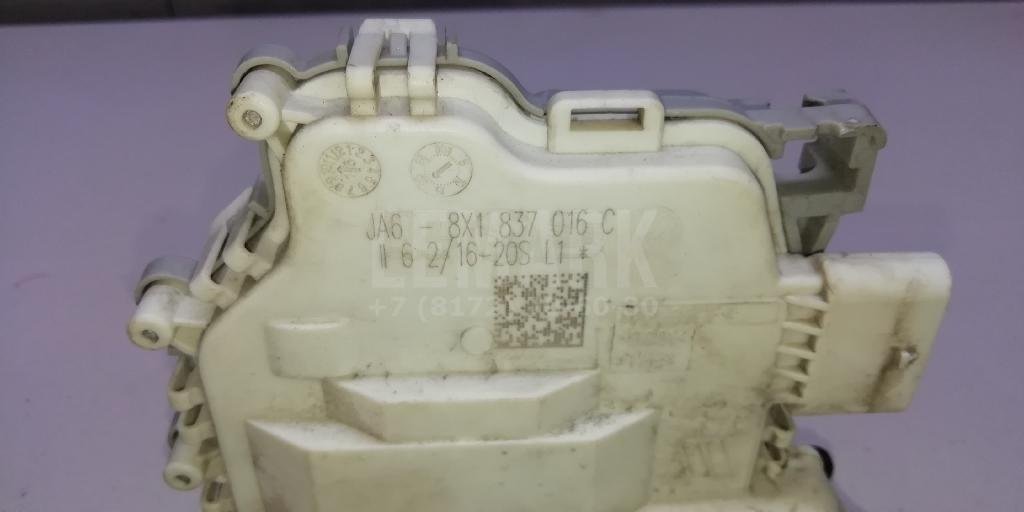 Замок двери передней правой