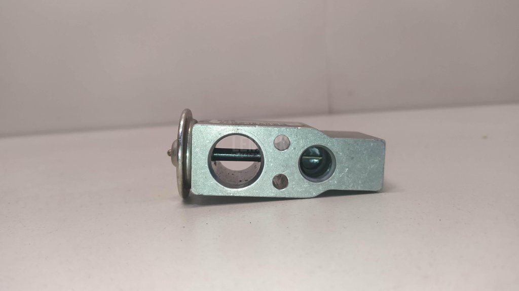 Клапан кондиционера