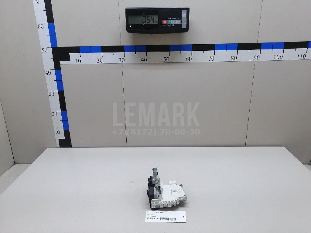 Замок двери задней левой