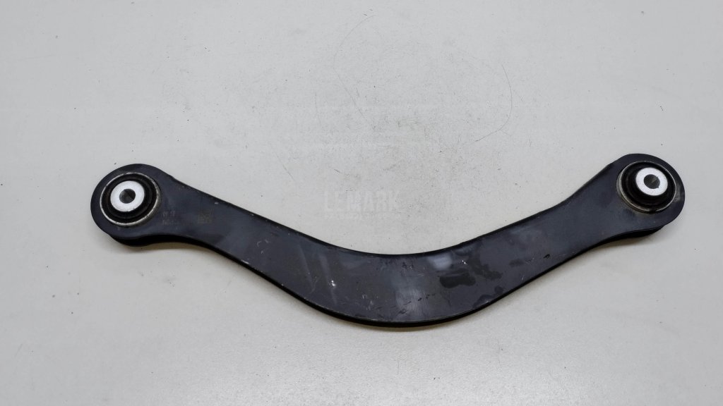 Рычаг задний верхний левый