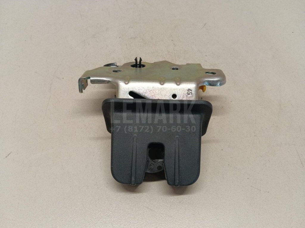 Замок багажника