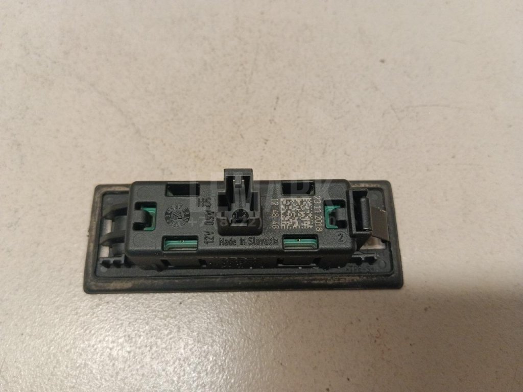 Фонарь подсветки номера