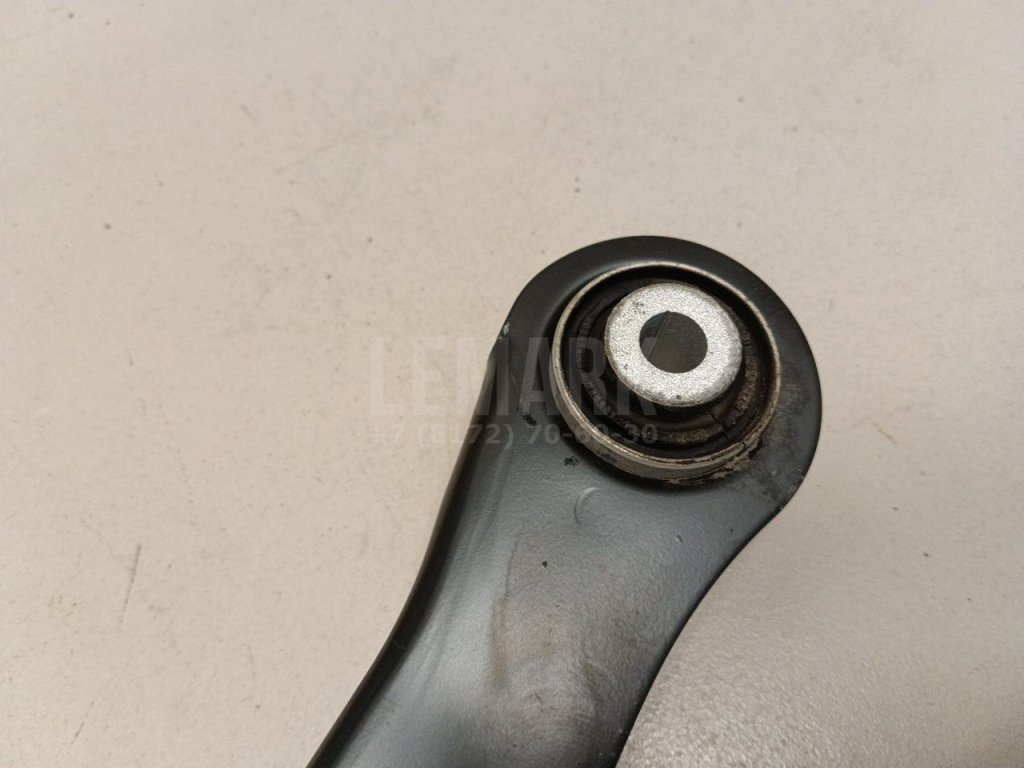 Рычаг задний верхний левый