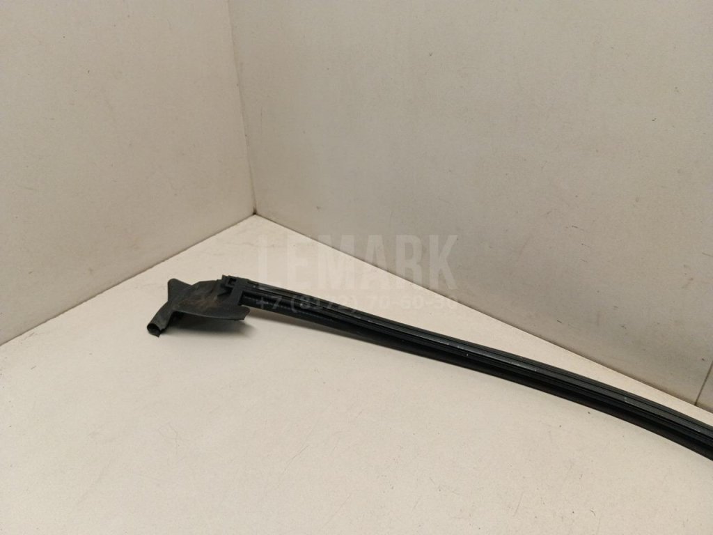 Уплотнитель стекла двери