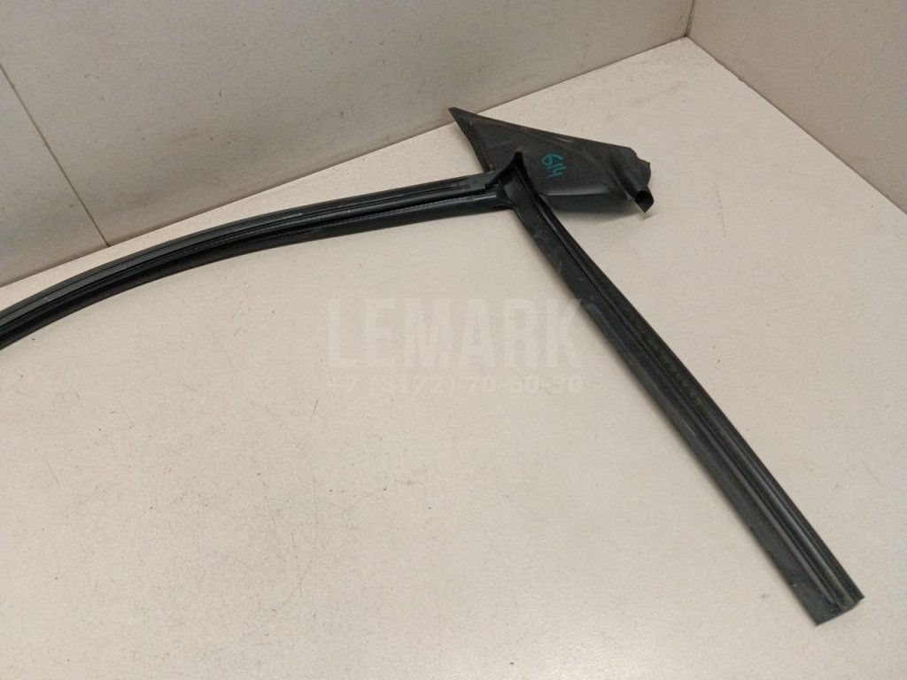 Уплотнитель стекла двери