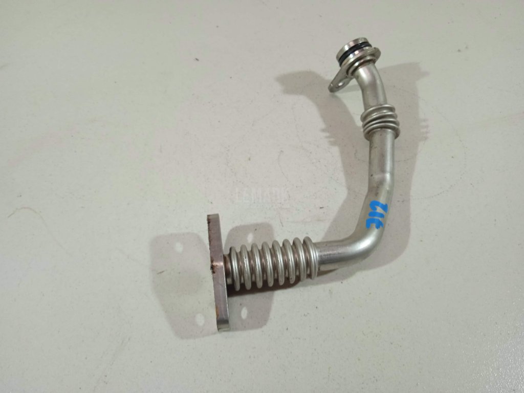 Трубка турбокомпрессора (турбины)